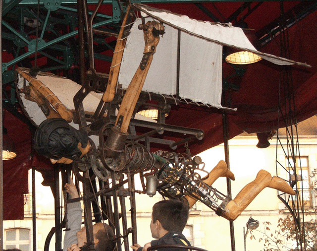manege d'andrea homme volant